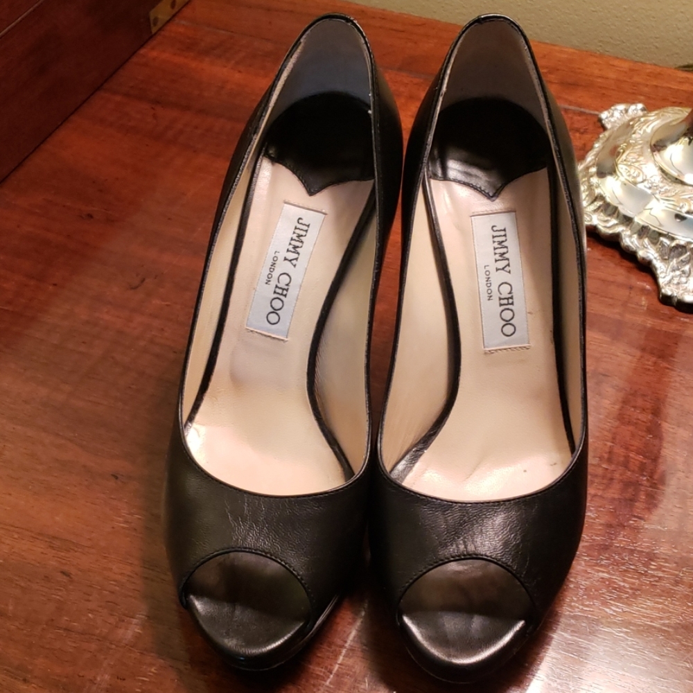 ❤️38.5 Jimmy Choo black open toe pumps